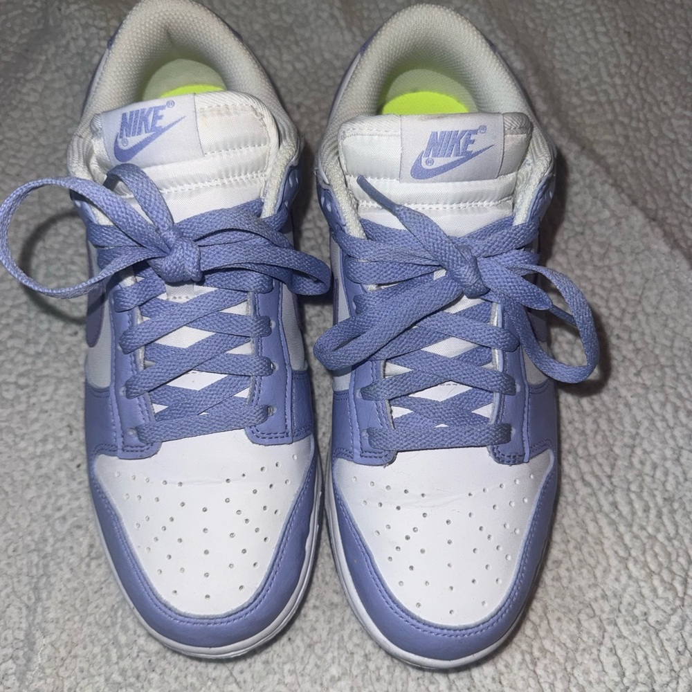 Nike Women's Athletic Shoes in Purple and White - Picture 2 of 5